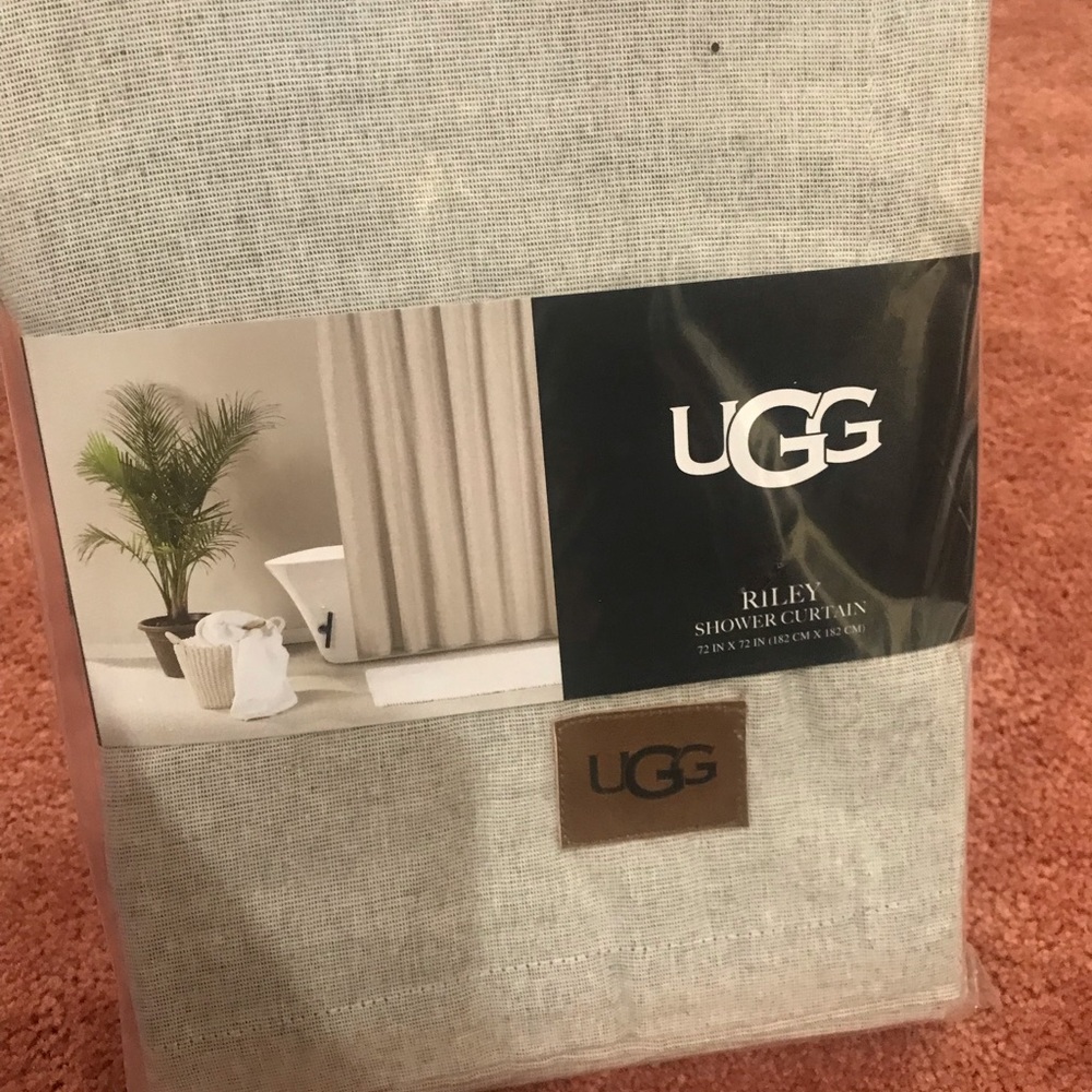 UGG shower curtain brand new - Picture 5 of 7